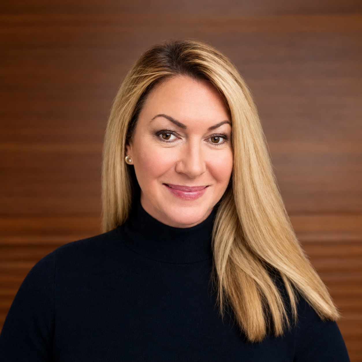 Professional Corporate Headshot of a Smiling Blonde Woman